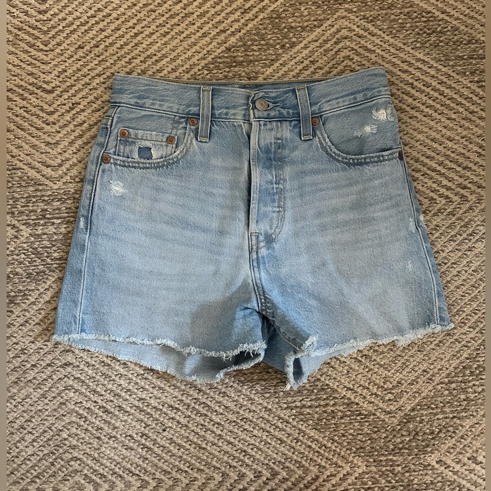 Levi Ribcage Jean shorts